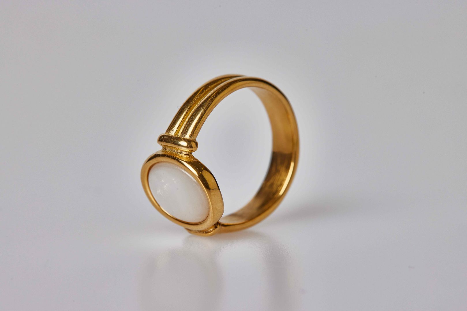 Luna Ring