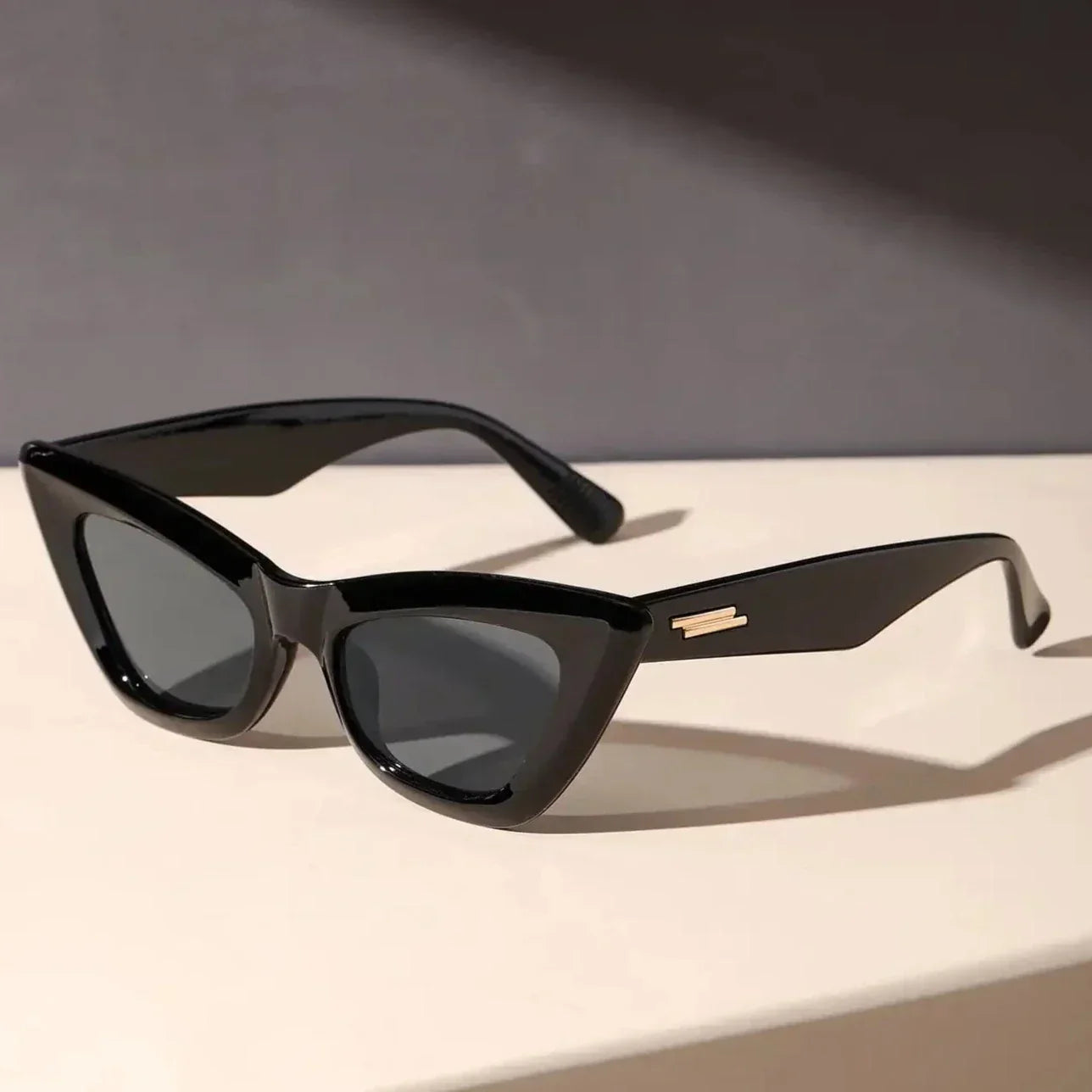 Morgan J Zonnebril - Zwart - Retro / Elegantie