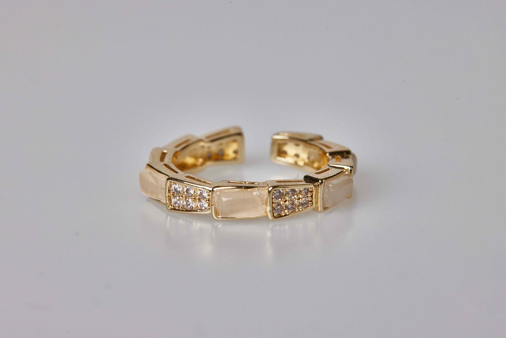 White Treasure Ring