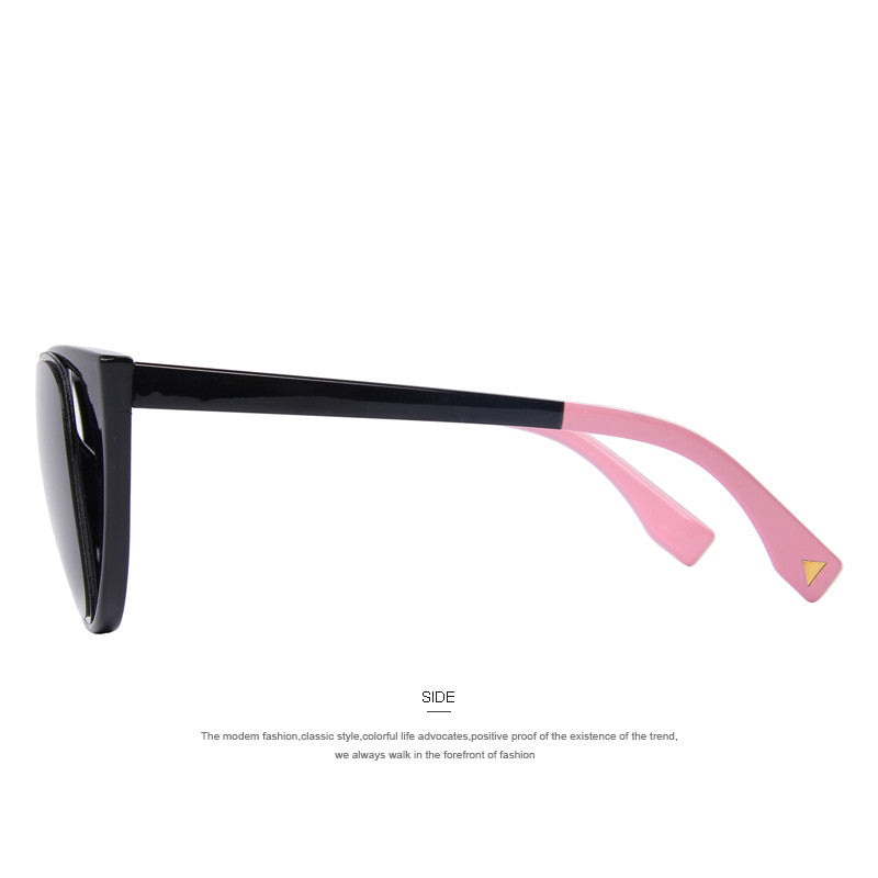 Retro-Sonnenbrille mit Piercing