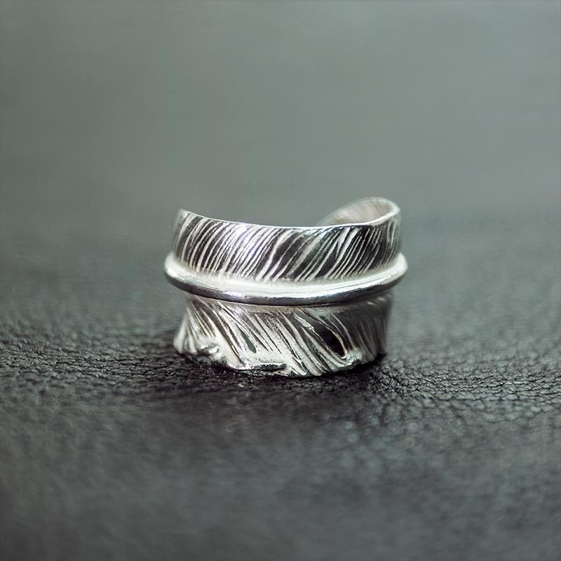 HANDGEMACHTER SILBERRING MIT FEDER