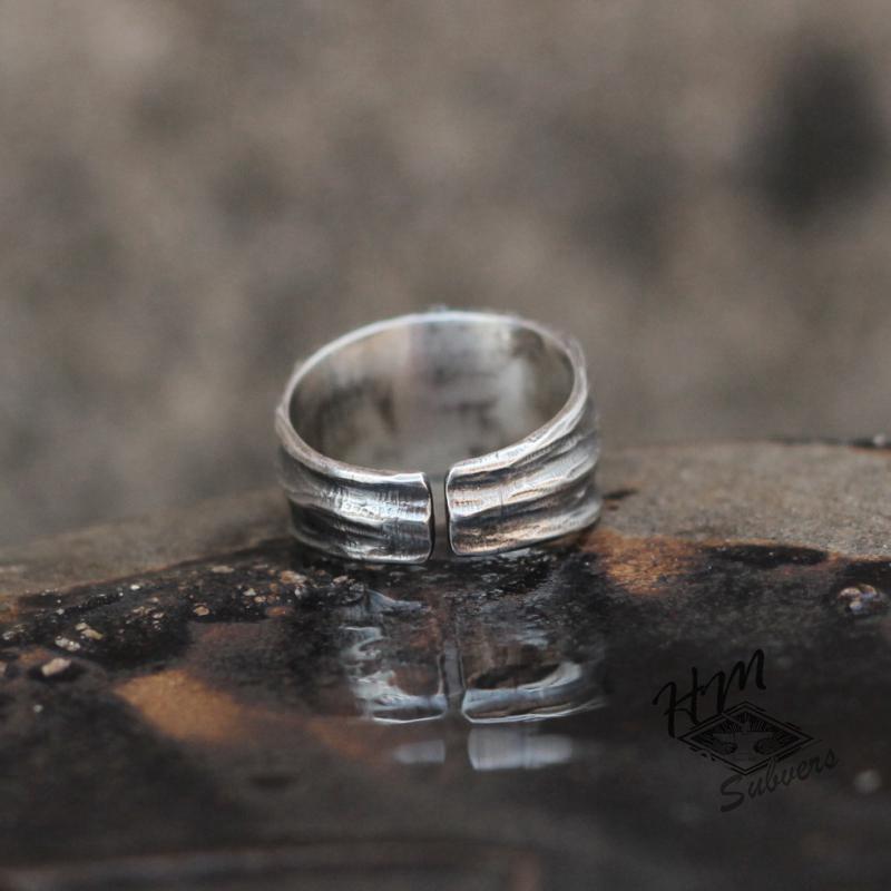 VINTAGE VOLCANO TURQUOISE SILVER RING