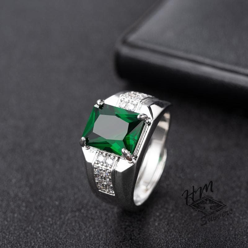GEMSTONE WITH DIAMOND POINTED CRYSTAL RING