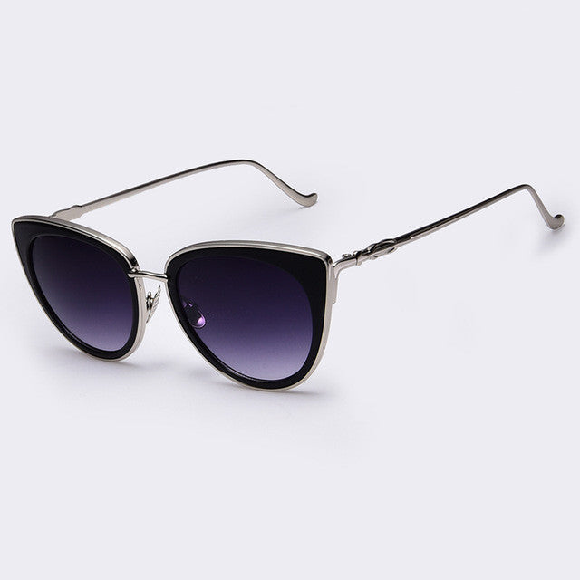 Sonnenbrille mit Metallrahmen
