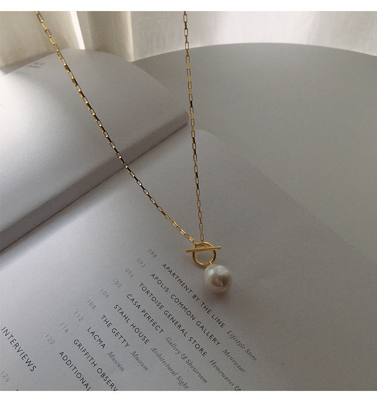 Collar de perlas barrocas