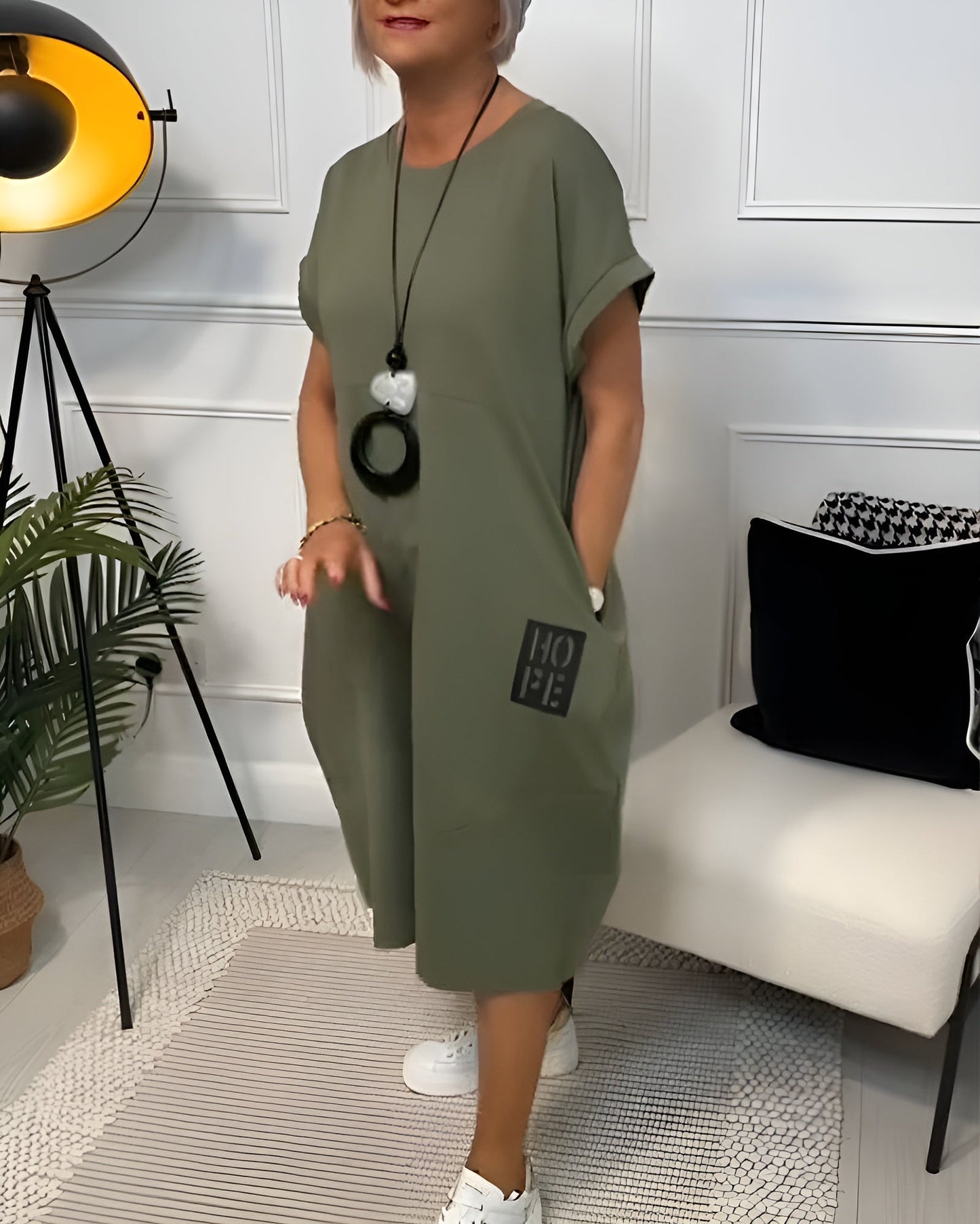 Aria™ - Stilvolles kurzärmliges Kleid 