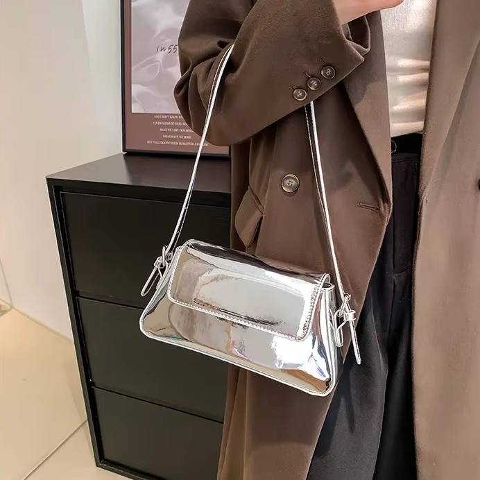 Shoulder bag "Lucina", high gloss