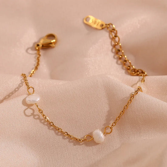 Briella Pearl Bracelet