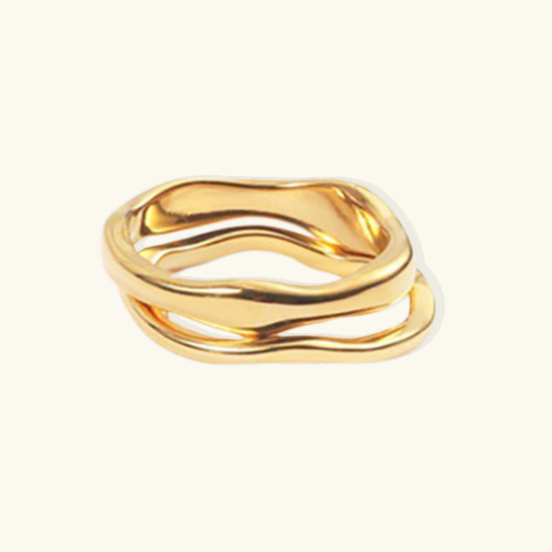 Anillo de Caroline Stacker