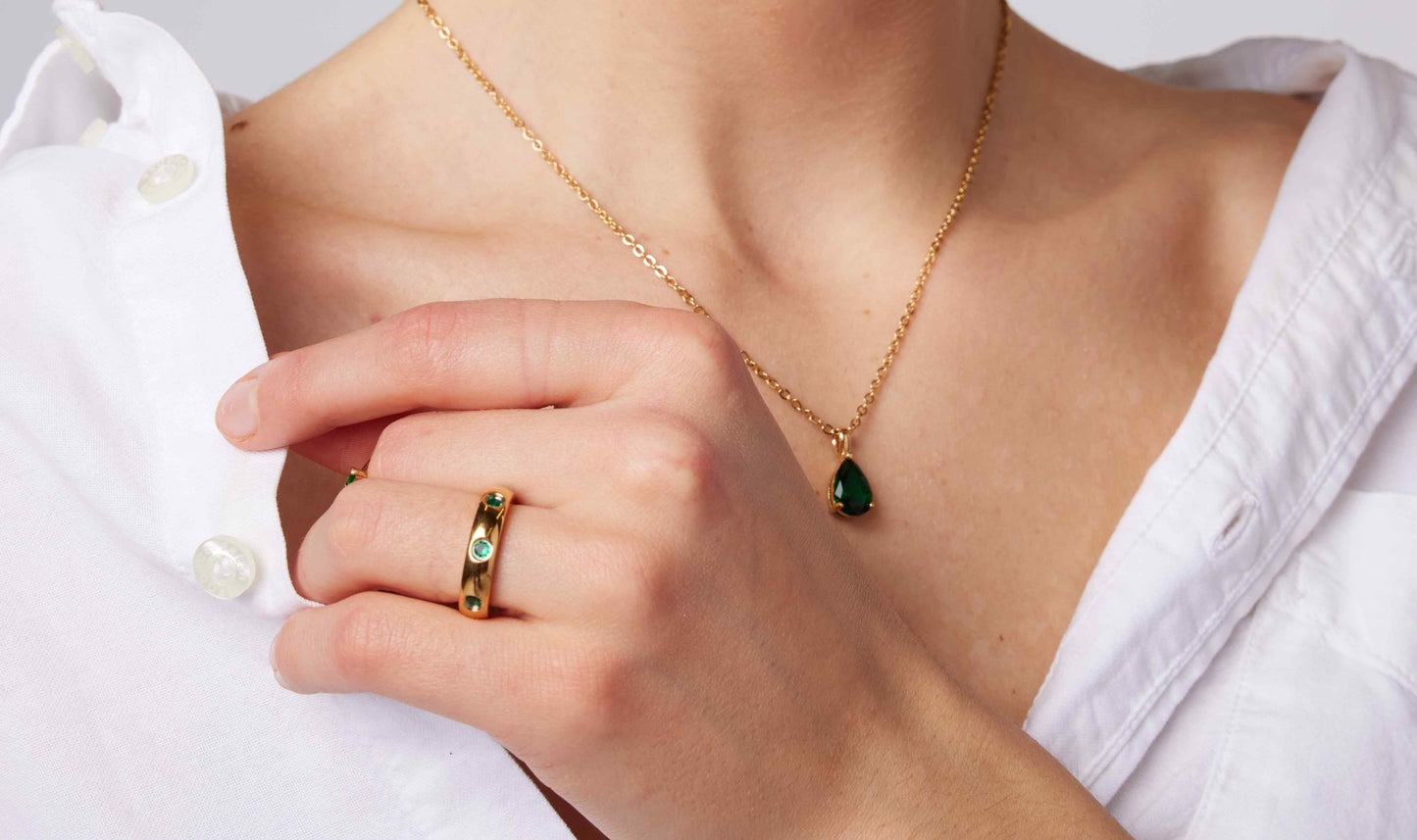 Emerald Artemis Ring