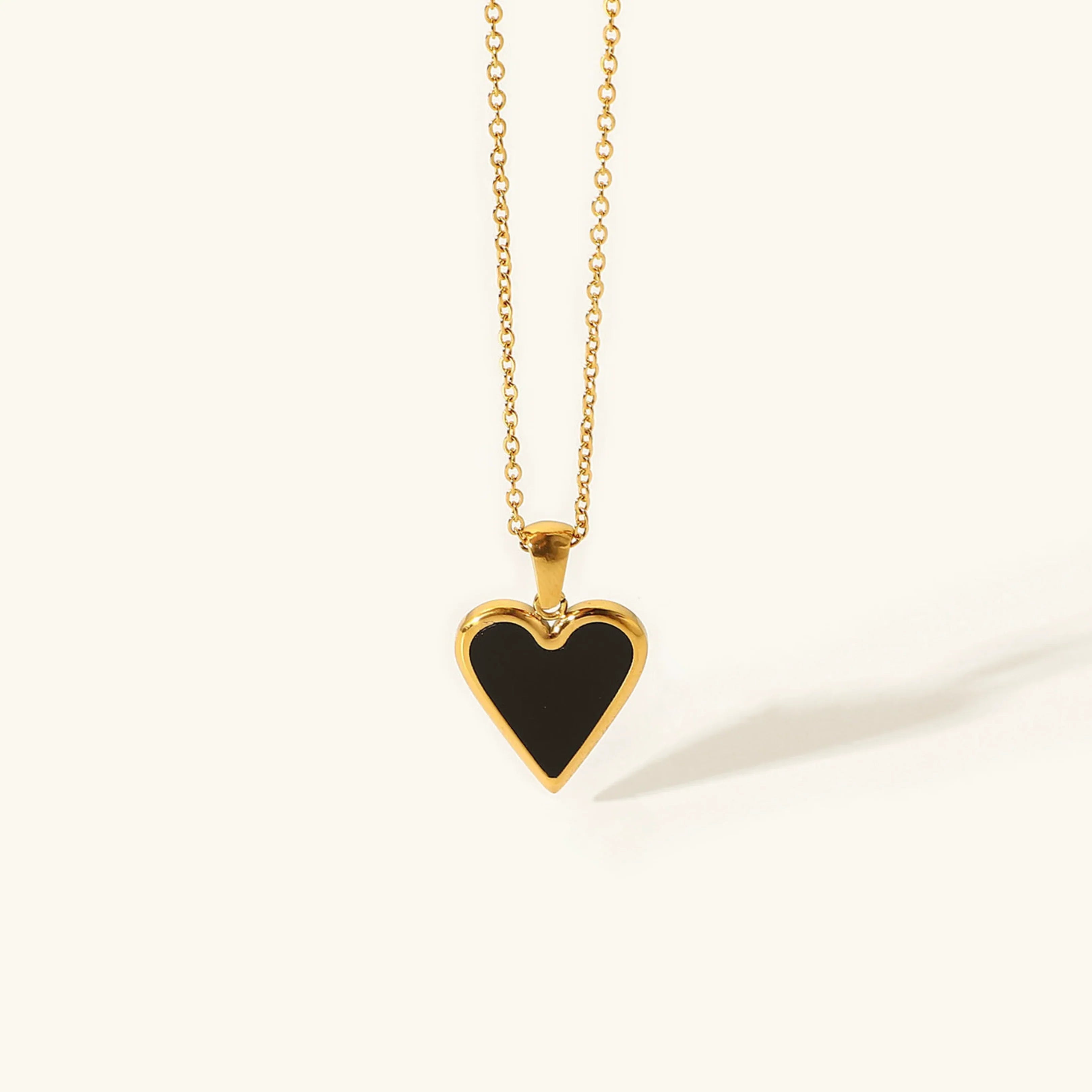 Collar con forma de corazón