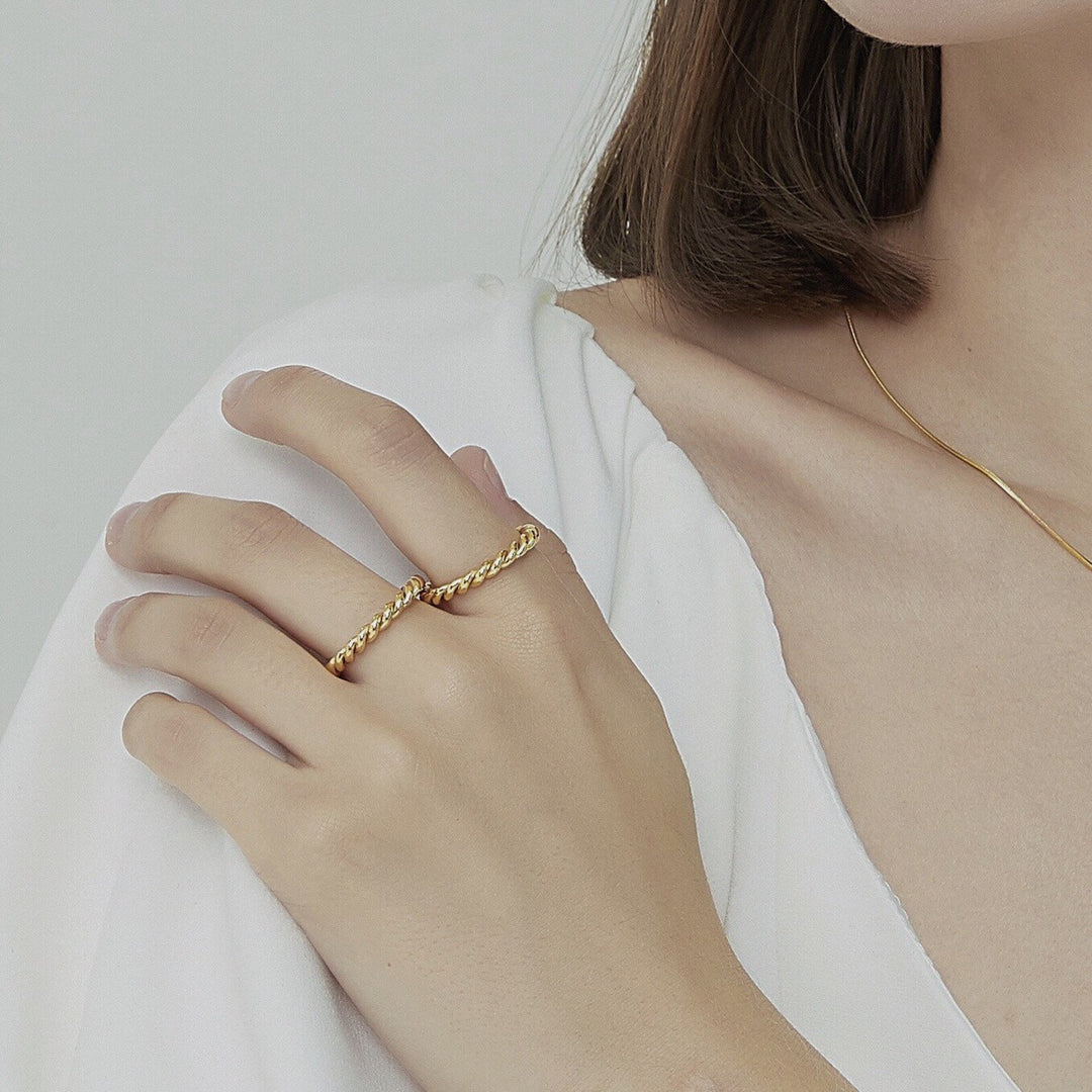 Efeu Twist Ring