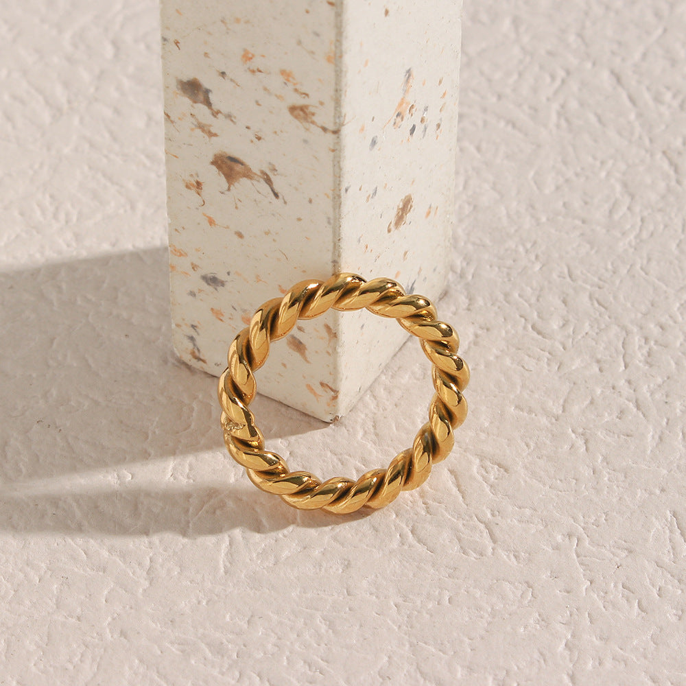 Efeu Twist Ring