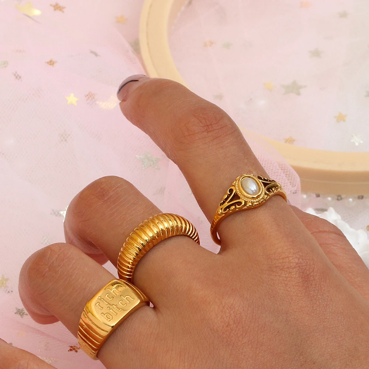Kendra Vintage Ring
