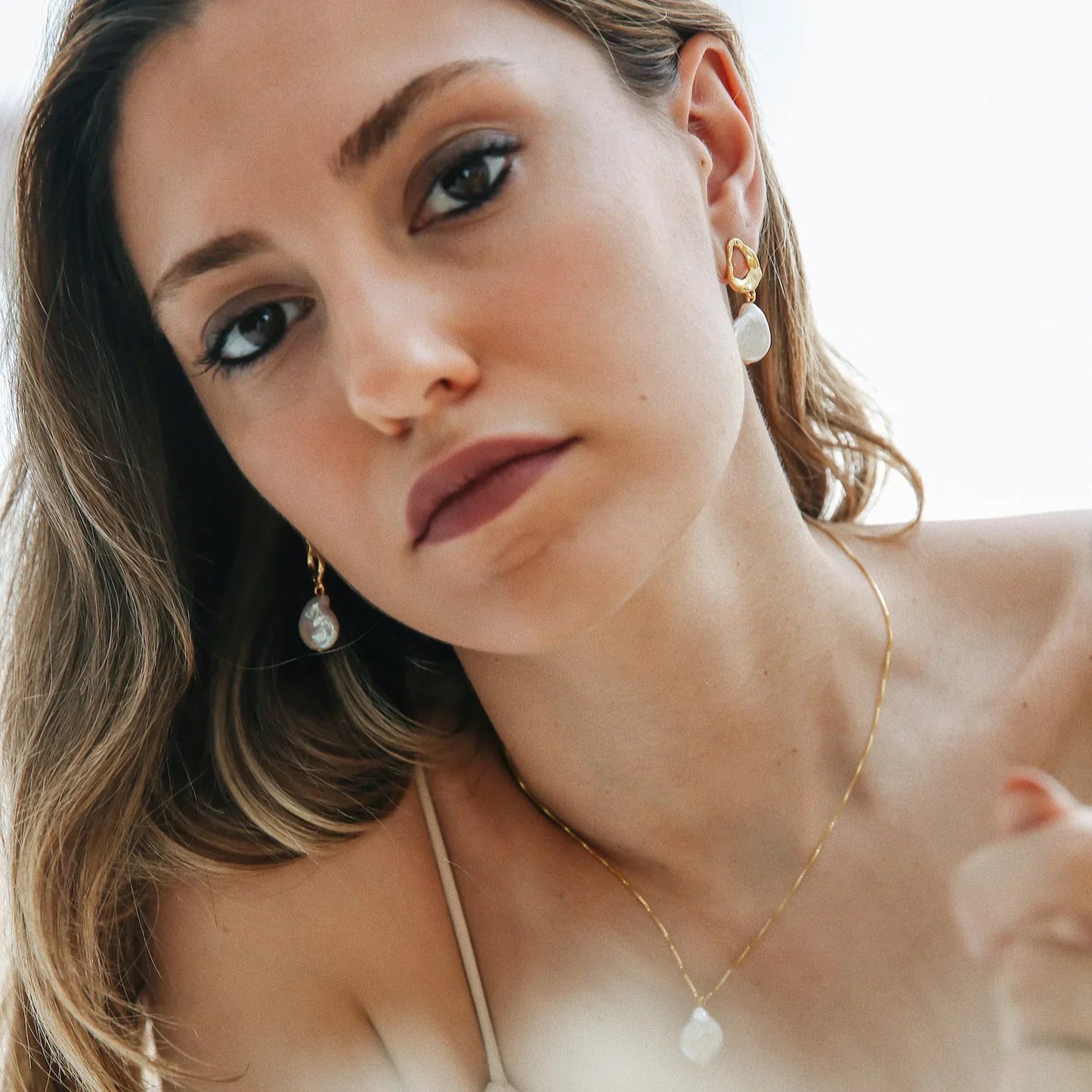 Pendientes de perlas crepusculares