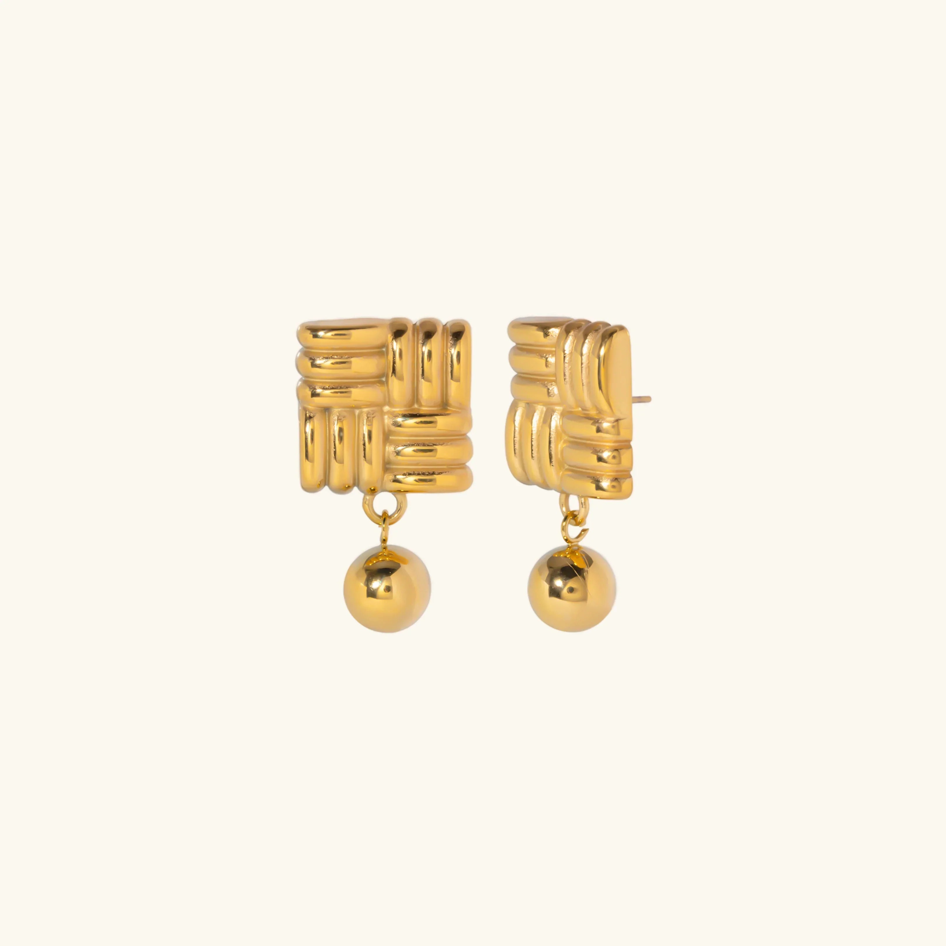 Pendientes de oro de Quinn