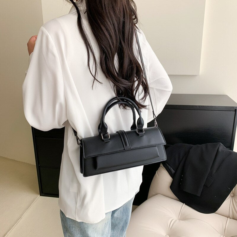 Minimalistische Tasche mit Tragegriff