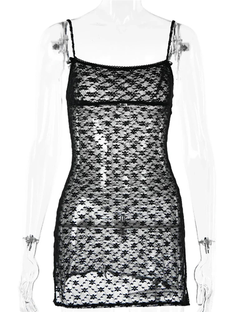 Ropa de playa para fiesta de chicas delgadas y picantes