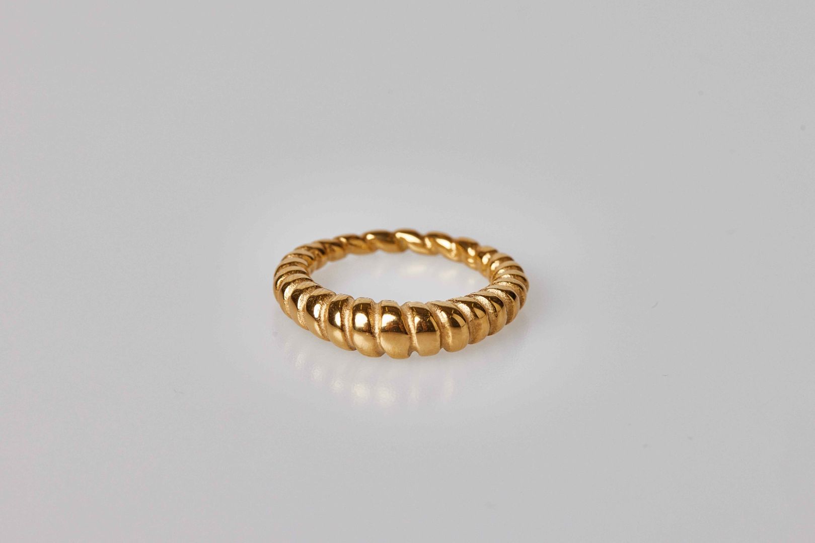 Anillo de croissant