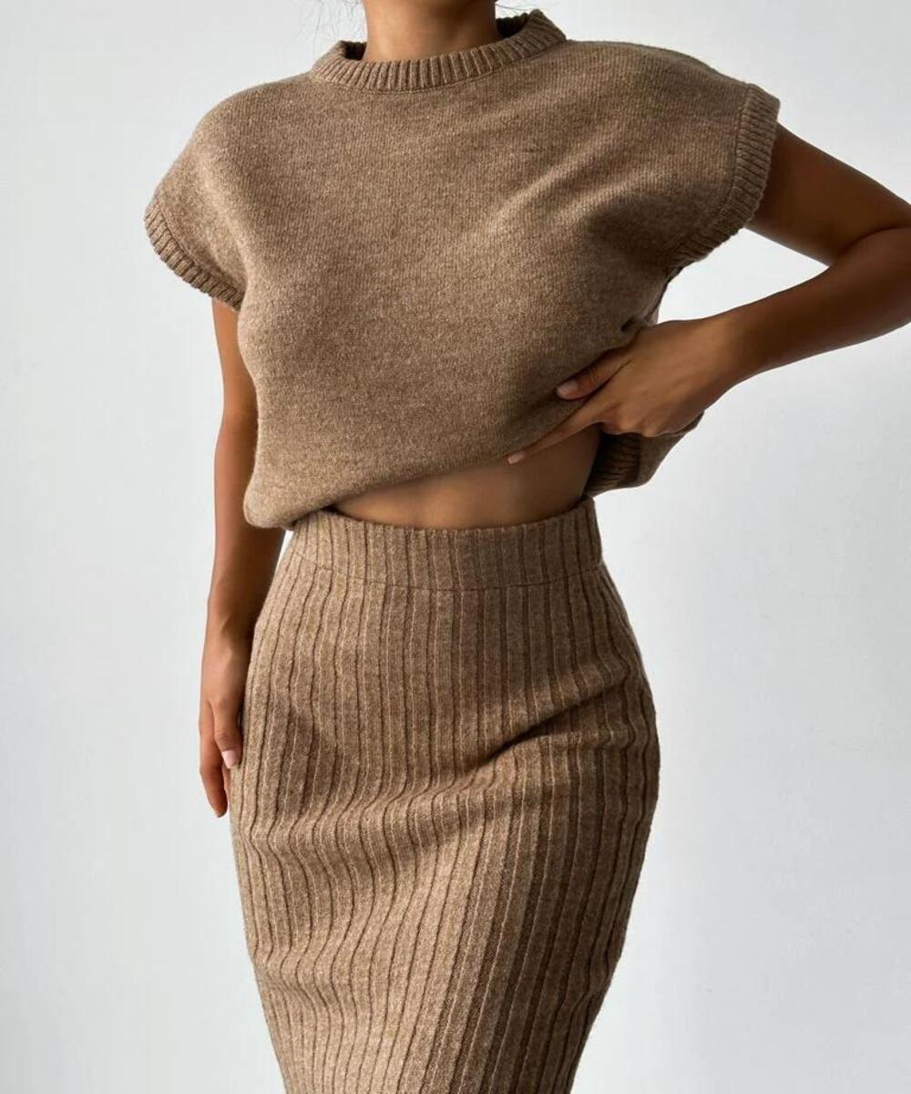 ANATA - Sleeveless Vest & Skirt 2-Pieces Set