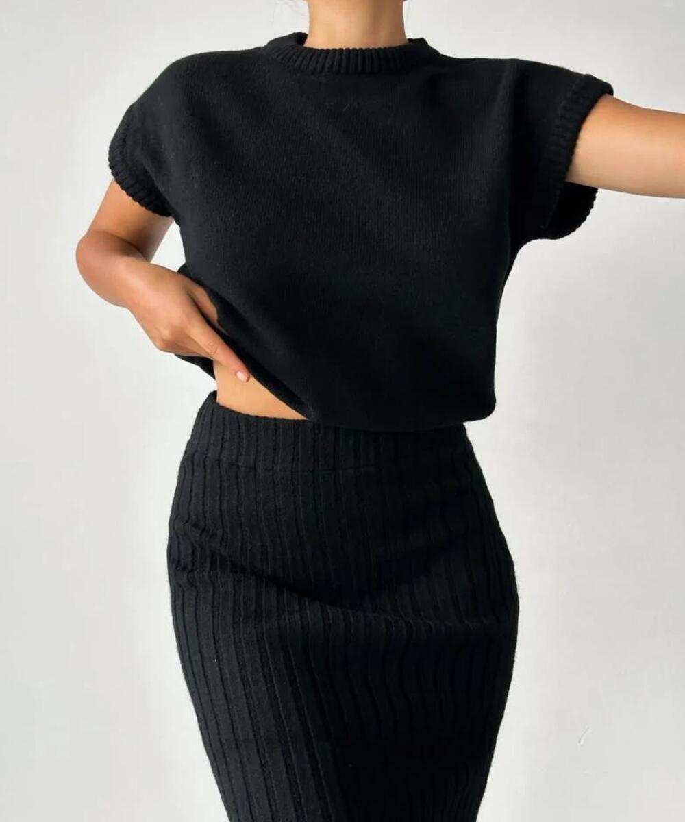 ANATA - Sleeveless Vest & Skirt 2-Pieces Set