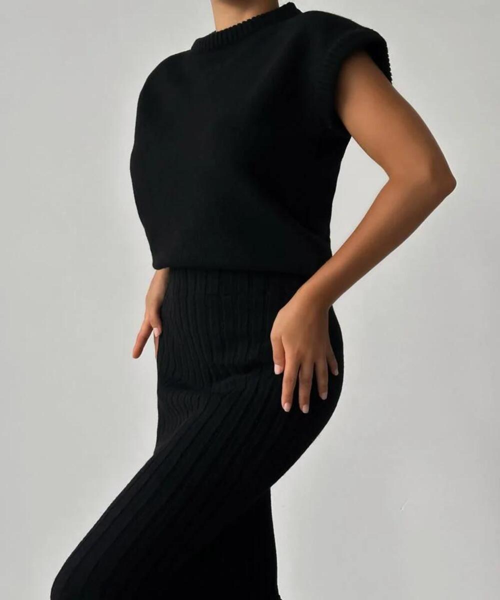 ANATA - Sleeveless Vest & Skirt 2-Pieces Set