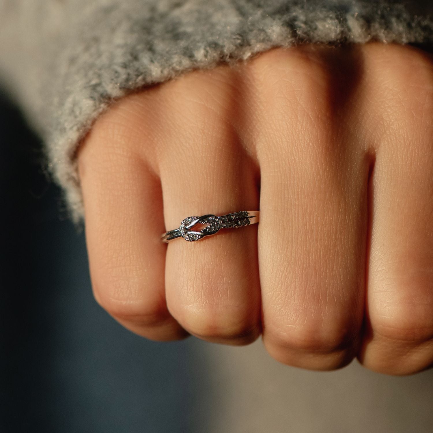 Anillo con nudo "Hermanas de corazón" para mi mejor amiga 