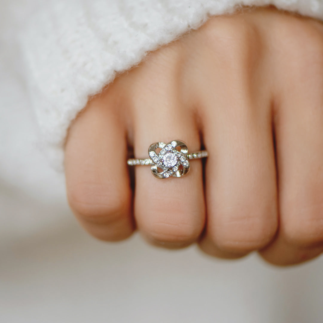 Anillo con nudo de amor para madre e hija 