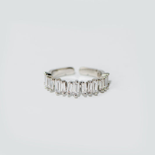 Anillo bellamente roto