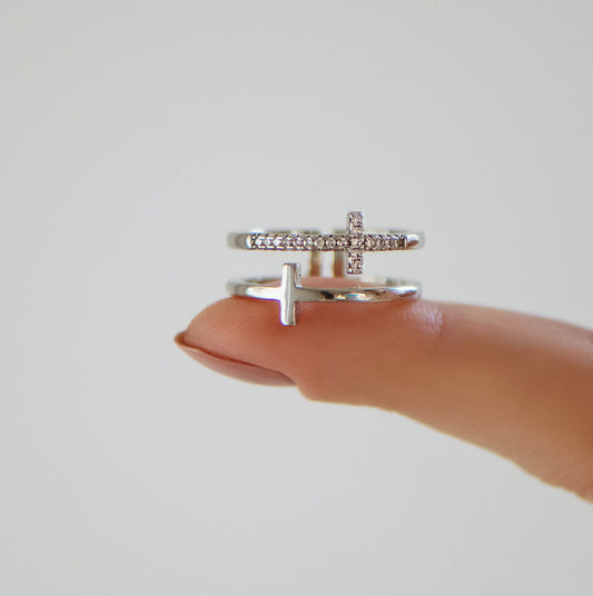 Anillo de cruz de dos bandas "Jesús es la respuesta" 