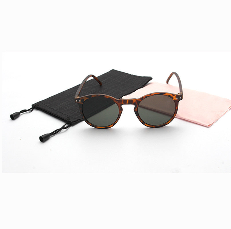 Gafas de sol con estampado animal