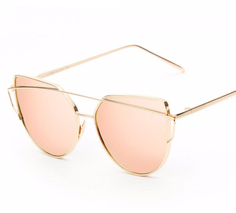 Sonnenbrille mit verspiegelten Gläsern von Twin Beam