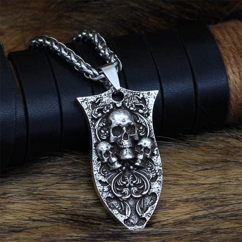 COLGANTE DE ACERO INOXIDABLE CON CALAVERA GÓTICA