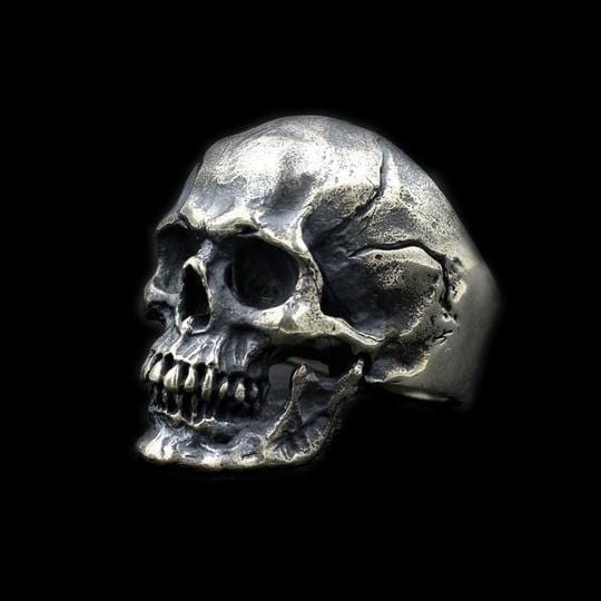 CLASSIC LOCOMOTIVE  SKULL RING