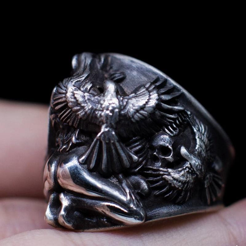 CUSTOMIZED-NAKED LADY & CROWS SKULL SILVER RING