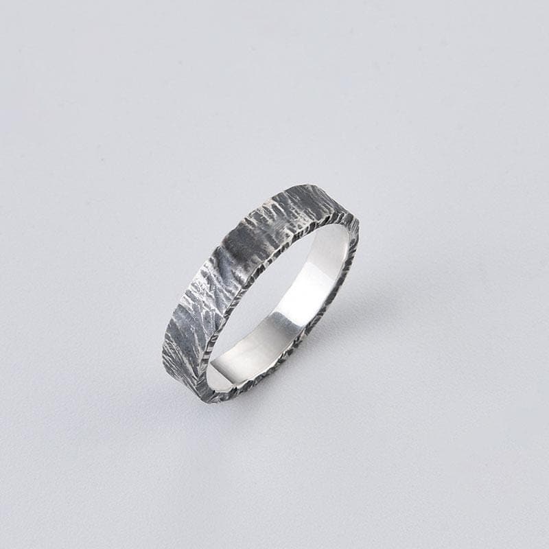 ANILLO LISO DE PLATA FORJADA