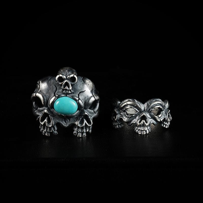 ANILLO DE PLATA TURQUESA CON TRES CALAVERAS HECHO A MANO