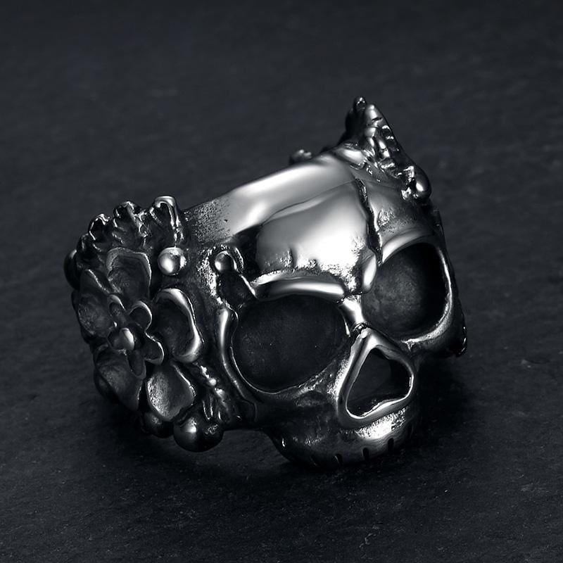 ANILLO DE CALAVERA SATANÁS CON FLOR DE MANDALA