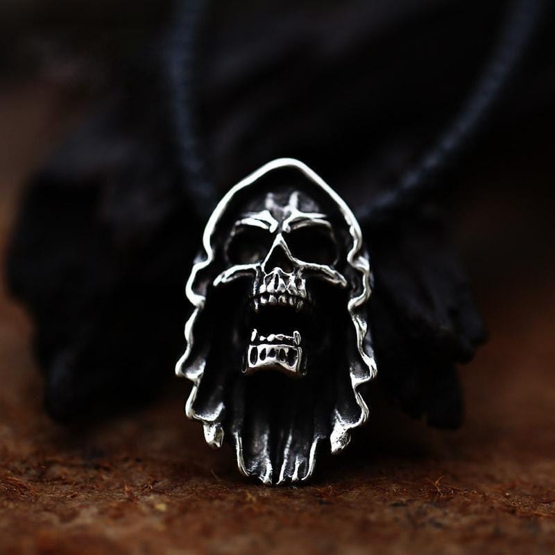 PUNK SKULL STAINLESS STEEL PENDANT