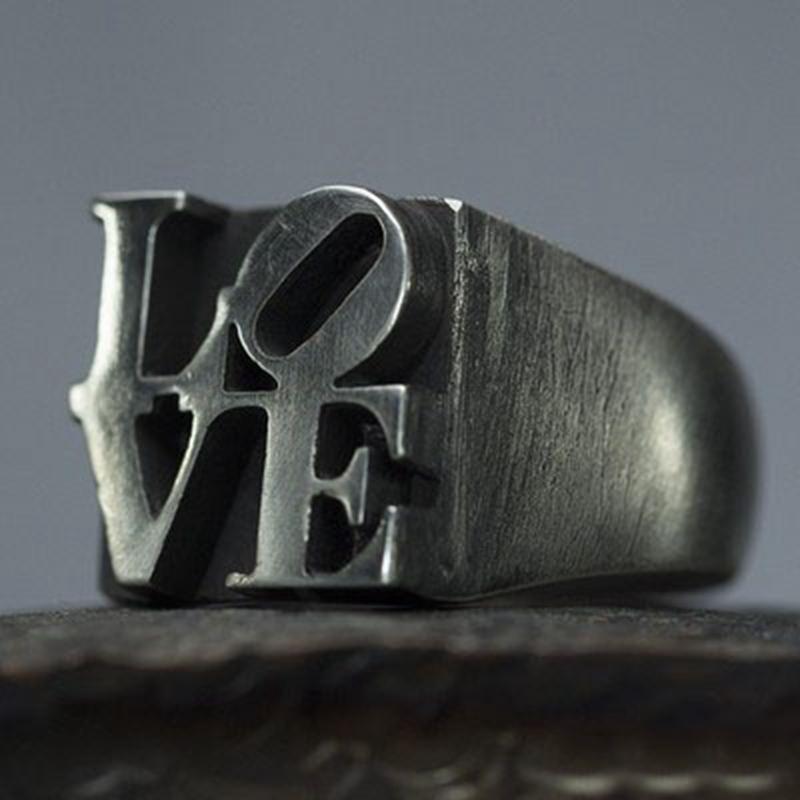 ANILLO DE ACERO INOXIDABLE RETRO LOVE