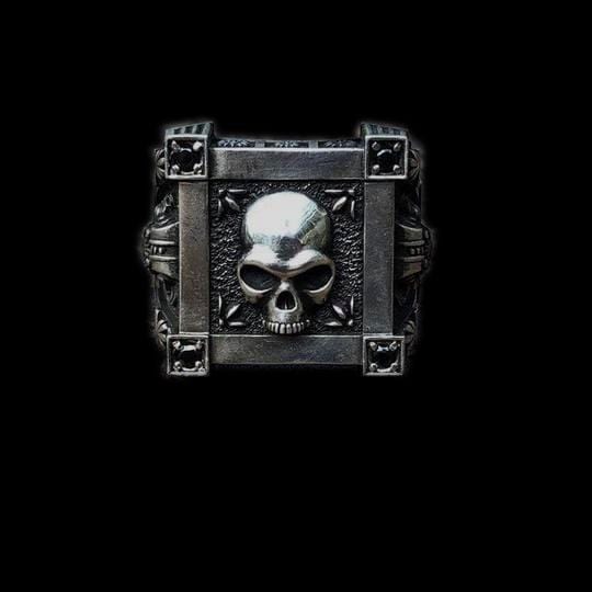 ANILLO DE CALAVERA DE ACERO INOXIDABLE CON MOTORISTA GÓTICO