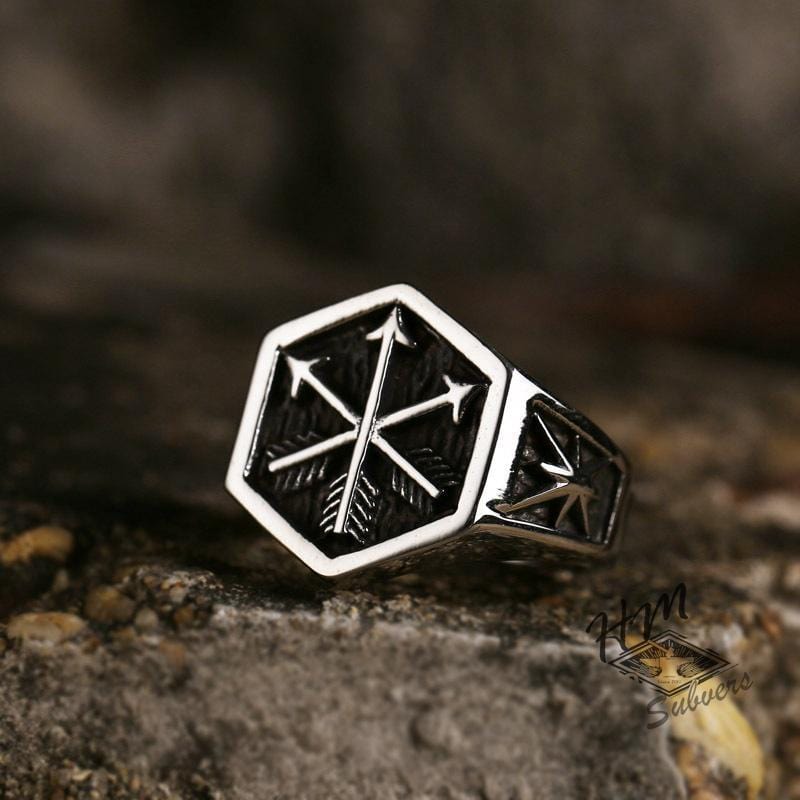 EDELSTAHLRING MIT SECHSECKIGEN PFEILEN