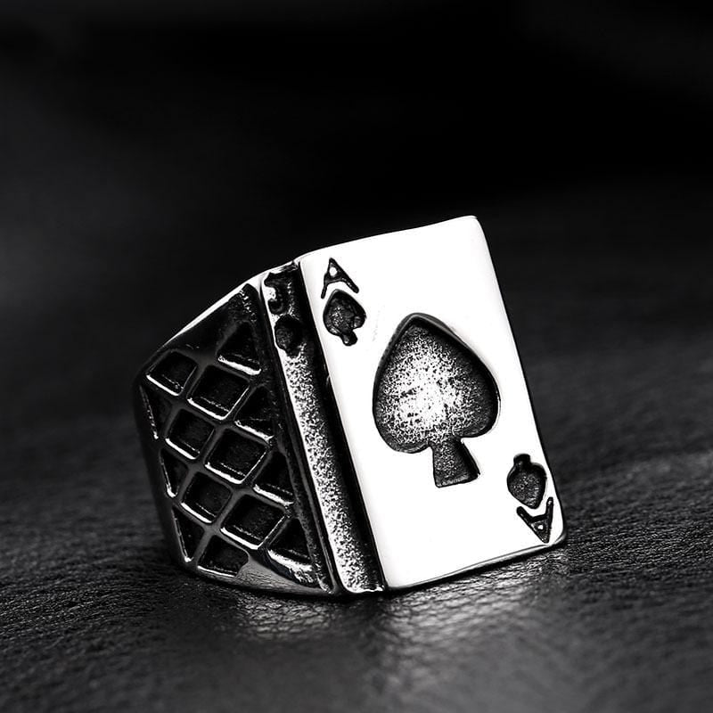 ANILLO DE ACERO INOXIDABLE CON LETRA A DE POKER