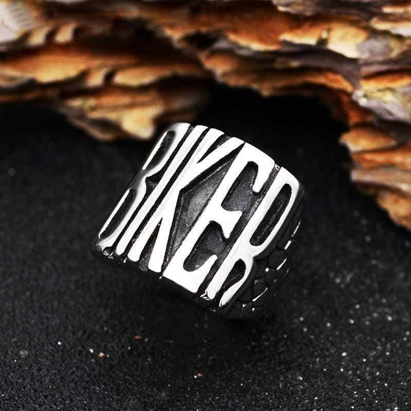 ANILLO DE ACERO INOXIDABLE ESTILO MOTERO PUNK