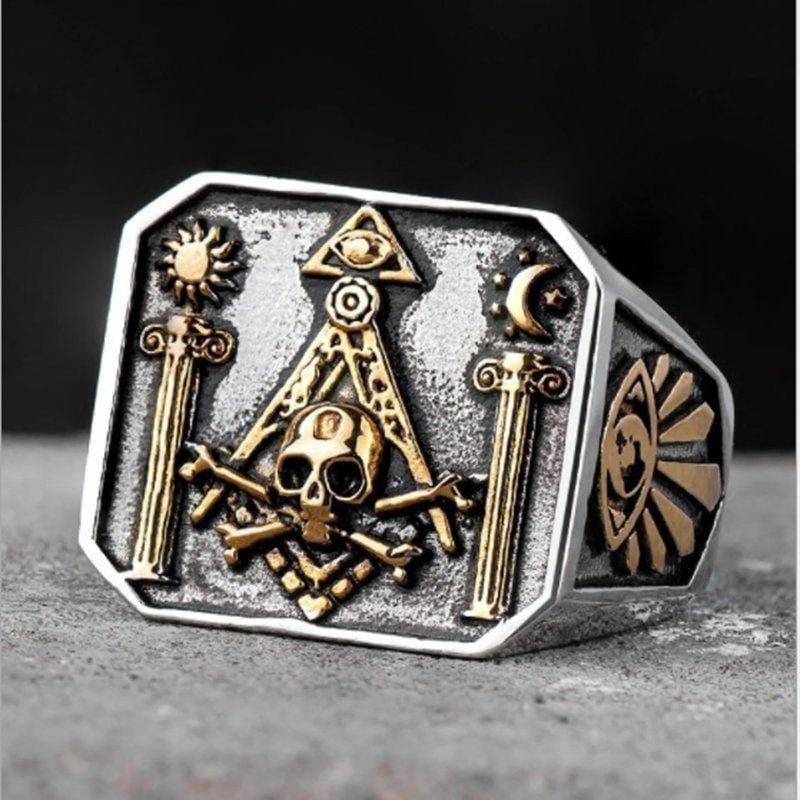 ANILLO DE CALAVERA CON OJO DE DEMONIO PUNK