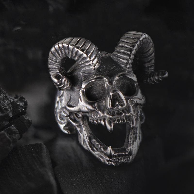 ANILLO DE ACERO INOXIDABLE CON CALAVERA DEL DIABLO SATANÁS