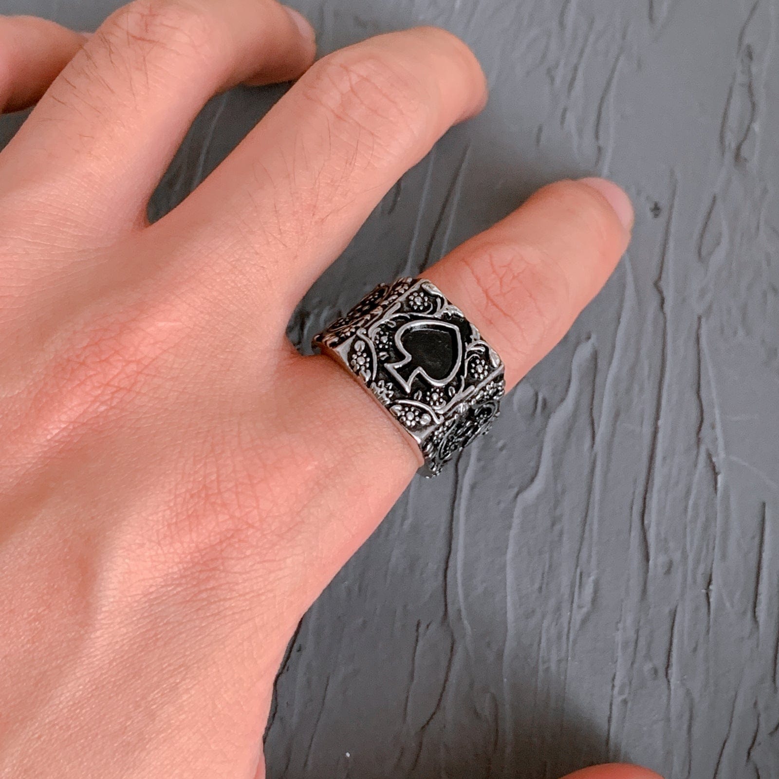 VINTAGE CARVED POKER STAINLESS STEEL RING