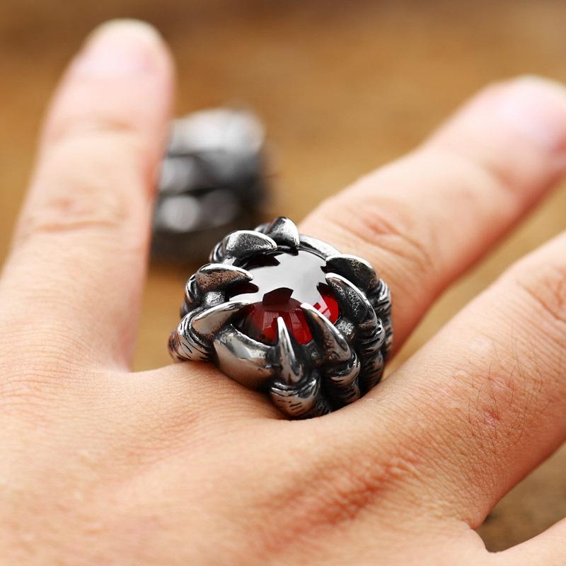 VINTAGE-RING AUS EDELSTAHL MIT DRACHENKLAUE UND EDELSTEIN