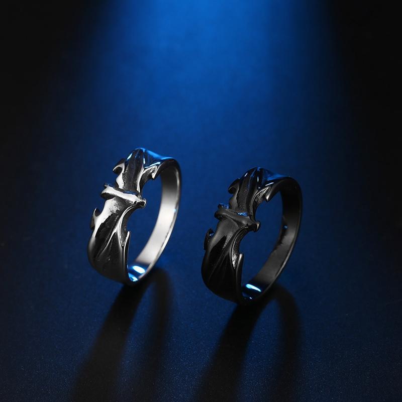 ANILLO VINTAGE GÓTICO CON MURCIÉLAGO