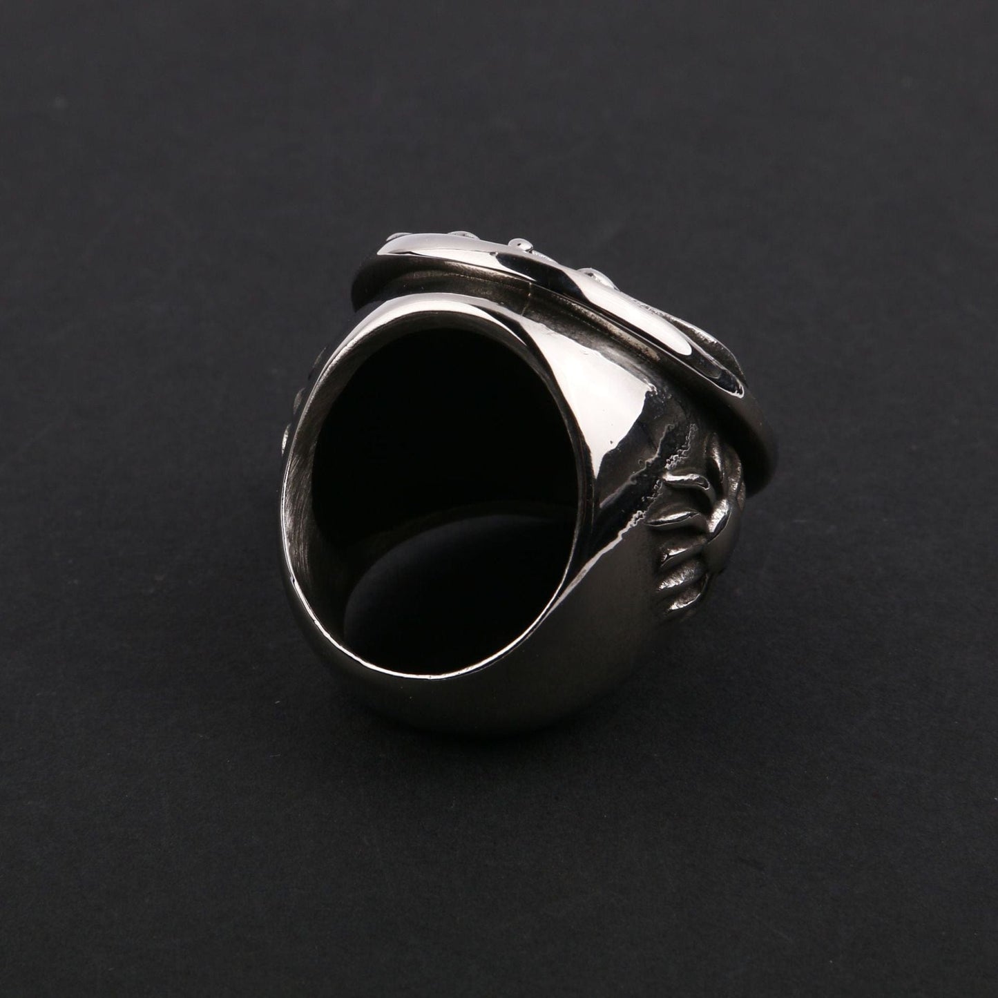 ROUND MASONIC SKULL STAINLESS STEEL RING